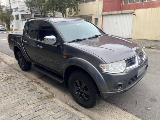 MITSUBISHI L200 TRITON 3.5 HPE 4X4 CD V6 24V FLEX 4P AUTOMÁTICO MITSUBISHI L200 TRITON 3.5 HPE 4X4 CD V6 24V FLEX 4P AUTOMÁTICO